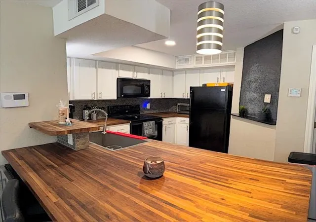 Condo for sale at 2311 Balsam Dr #H212, Arlington, TX 76006 | MLS# 21298183 | Listing updated on 2026-09-22