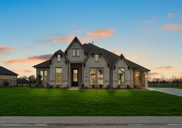 Photo 2 of Single family home for sale at 9021 Wood Duck Dr, Justin, TX 76247 | MLS# 21298477 | Listing updated on 2026-10-07