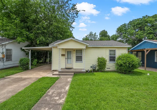 Homes for sale in Waco, TX | 1133 Sunset St, Waco, TX 76704 | MLS# 21298492