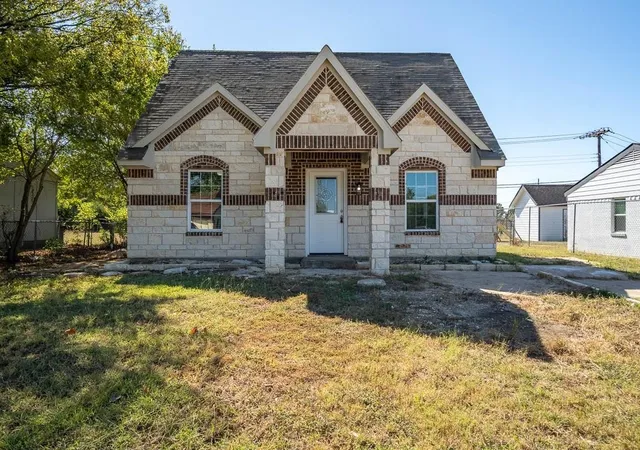 Homes for sale in Balch Springs, TX | 13008 Horseshoe Trl, Balch Springs, TX 75180 | MLS# 21298491