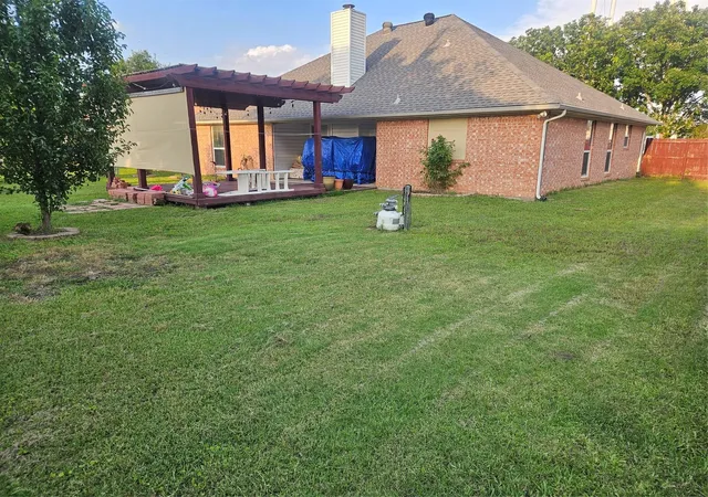 19th image of 747 E 6th St, Krum, TX 76249 | MLS# 21298512