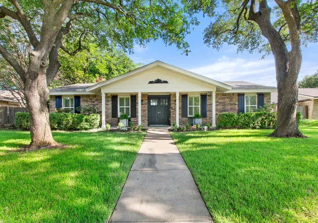 Homes for sale in Richardson, TX | 803 Firestone Ln, Richardson, TX 75080 | MLS# 21298481