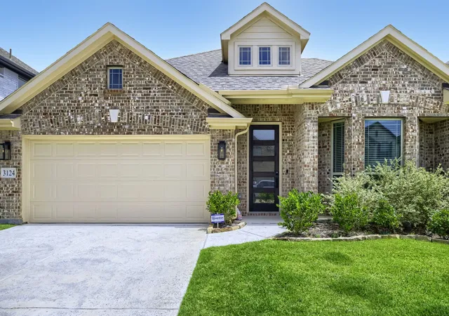 Photo 2 of Sale Pending at 3124 Mountcross Rd, Mesquite, TX 75181 | MLS# 21289499 | Listing updated on 2026-07-10