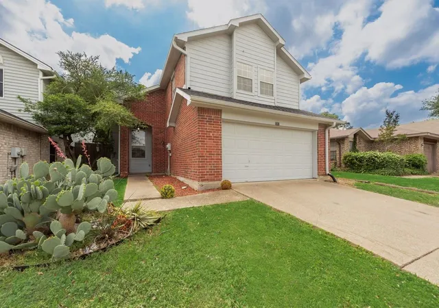 Photo 1 of Single family home for sale at 5307 Waterford Dr, Mesquite, TX 75150 | MLS# 21294826 | Listing updated on 2026-08-04
