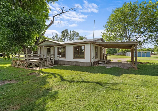 Homes for sale in Kopperl, TX | 105 County Road 1239, Kopperl, TX 76652 | MLS# 21298608
