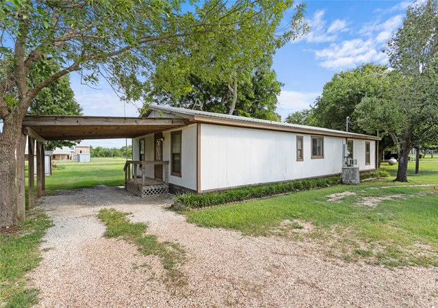 Homes for sale in Kopperl, TX | 105 County Road 1239, Kopperl, TX 76652 | MLS# 21298608