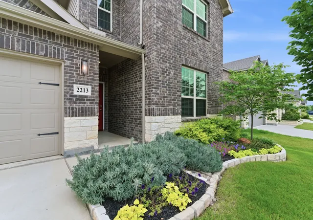 Homes for sale in Haslet, TX | 2213 Lacerta Dr, Haslet, TX 76052 | MLS# 21298630