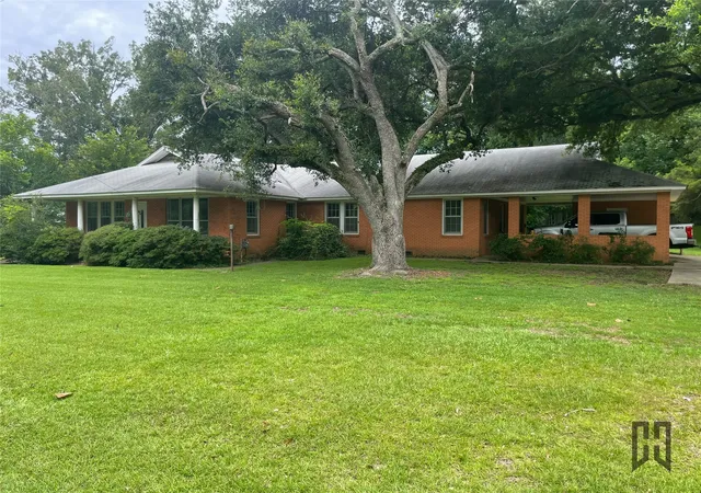 Photo 2 of Single family home for sale at 714 Butler St, Springhill, LA 71075 | MLS# 21297914 | Listing updated on 2026-08-22