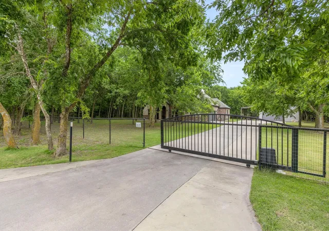 Homes for sale in Caddo Mills, TX | 3824 County Road 2216, Caddo Mills, TX 75135 | MLS# 21295106