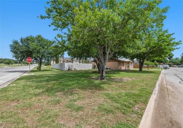 Homes for sale in Early, TX | 102 Meadow Ln, Early, TX 76802 | MLS# 21295632