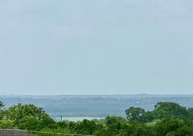 3rd image of 248 Scenic Wood Dr, Azle, TX 76020 | MLS# 21298626