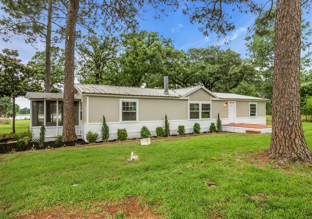 Photo 2 of Manufactured home for sale at 6000 Tranquility Dr, Fort Worth, TX 76140 | MLS# 21298696 | Listing updated on 2026-08-22