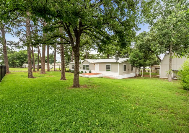 Photo 3 of Manufactured home for sale at 6000 Tranquility Dr, Fort Worth, TX 76140 | MLS# 21298696 | Listing updated on 2026-08-22
