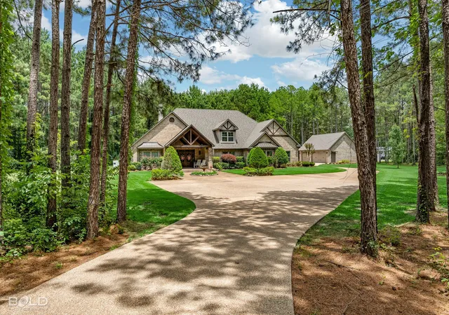 Photo 3 of Single family home for sale at 111 Winfield Rd, Haughton, LA 71037 | MLS# 21291359 | Listing updated on 2026-09-26