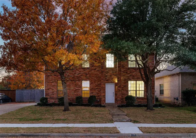 Photo 2 of Single family home for sale at 3869 Pinebluff Ln, Rockwall, TX 75032 | MLS# 21298736 | Listing updated on 2026-08-22