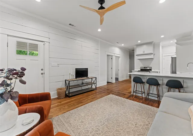Photo 4 of Single family home for sale at 1012 Burnett Ave, Waco, TX 76706 | MLS# 21298504 | Listing updated on 2026-07-21