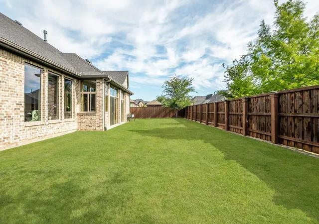 Photo 4 of Single family home for sale at 420 St John Ln, Prosper, TX 75078 | MLS# 21286804 | Listing updated on 2026-07-27