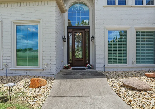 Photo 3 of Single family home for sale at 152 N Boyce Ln, Fort Worth, TX 76108 | MLS# 21297192 | Listing updated on 2026-07-24