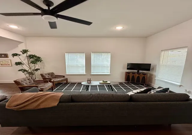 Photo 2 of Single family home for sale at 606 E Woodard St, Denison, TX 75021 | MLS# 21298776 | Listing updated on 2026-10-05