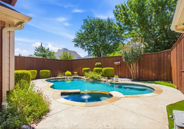 Photo 1 of Sale Pending at 416 Shady Valley Dr, Allen, TX 75002 | MLS# 21297623 | Listing updated on 2026-08-27