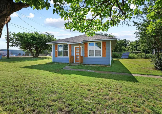 Homes for sale in Denison, TX | 3450 Juanita Dr, Denison, TX 75020 | MLS# 21261557