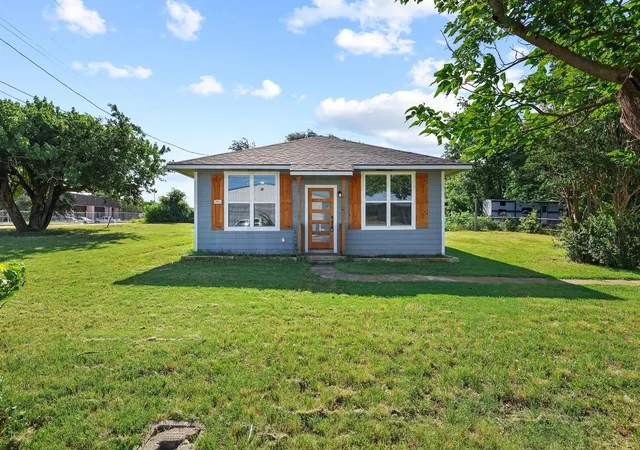 Homes for sale in Denison, TX | 3450 Juanita Dr, Denison, TX 75020 | MLS# 21261557