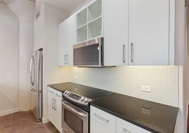 Photo 2 of Condo for sale at 2600 W 7th St #1311, Fort Worth, TX 76107 | MLS# 21298181 | Listing updated on 2026-08-22