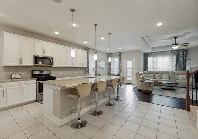 Photo 3 of Single family home for sale at 1005 Pinnacle Breeze Dr, Haslet, TX 76052 | MLS# 21296980 | Listing updated on 2026-09-19