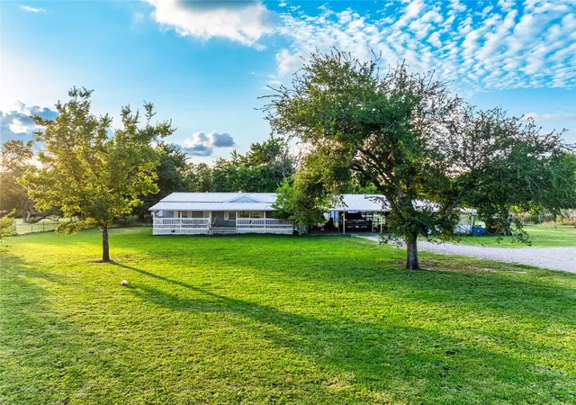 Photo 1 of Manufactured home for sale at 5401 E Cheryl Ln, Kaufman, TX 75142 | MLS# 21298900 | Listing updated on 2026-09-22