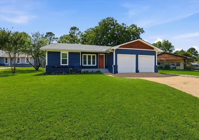 Homes for sale in Keene, TX | 401 W Hillcrest St, Keene, TX 76059 | MLS# 21298785