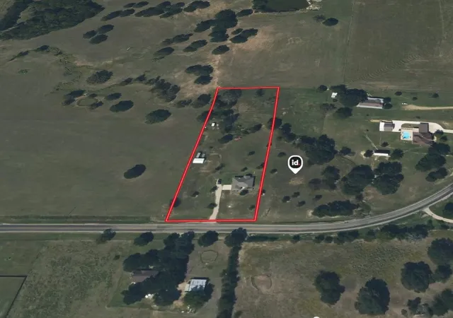 Photo 3 of Single family home for sale at 11171 Fm 3094, Scurry, TX 75158 | MLS# 21291520 | Listing updated on 2026-09-18