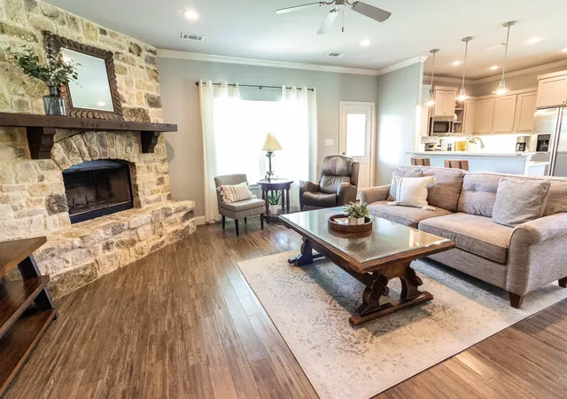 Photo 4 of Single family home for sale at 11171 Fm 3094, Scurry, TX 75158 | MLS# 21291520 | Listing updated on 2026-09-18