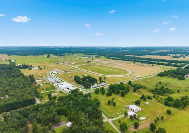 Photo 3 of House for sale at 4509 Diamond D Rd, Lone Oak, TX 75453 | MLS# 21299044 | Listing updated on 2026-08-04