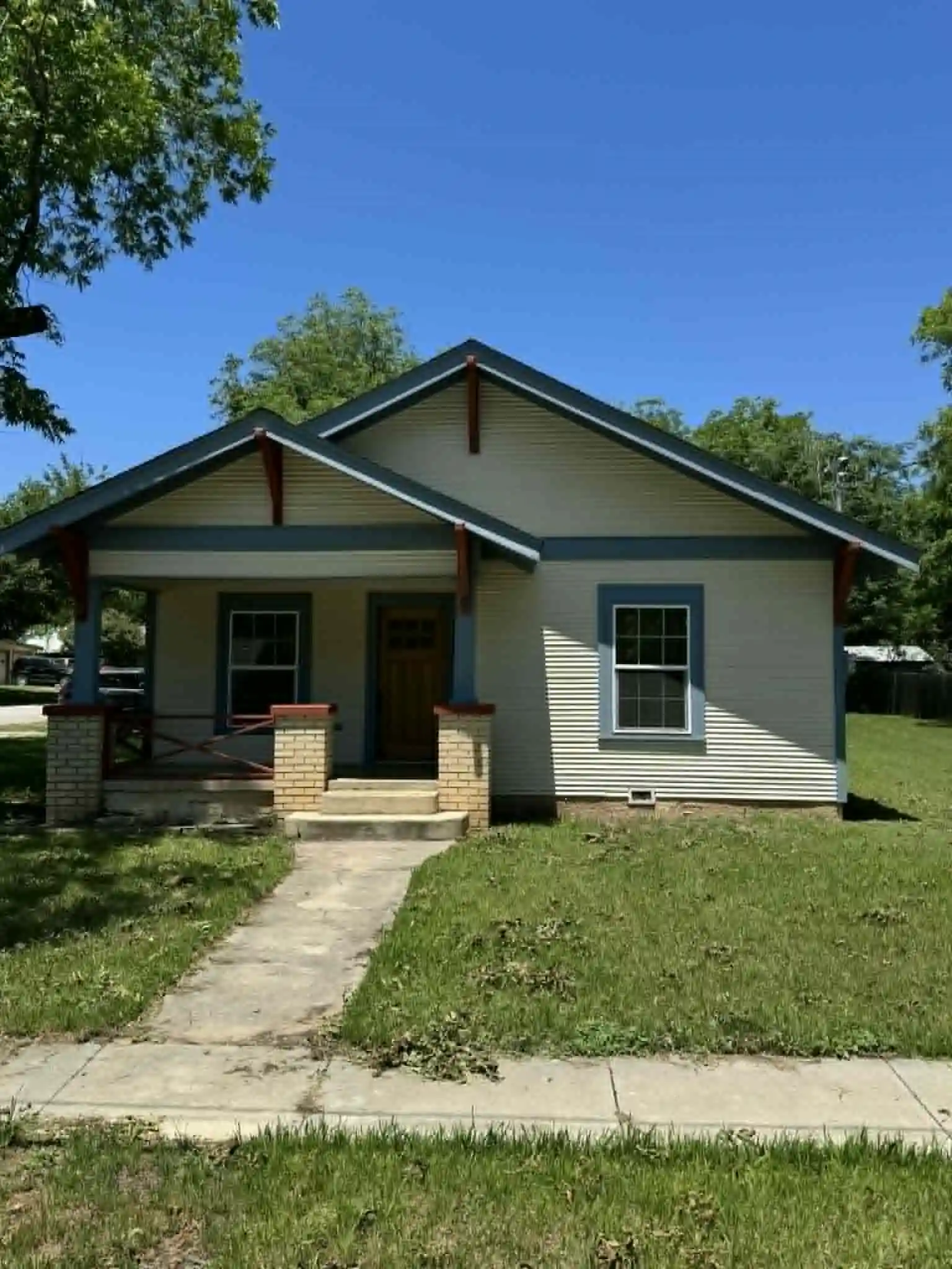 Single family home for sale at 230 Sw Live Oak, Dublin, TX 76446 | MLS# 21296469