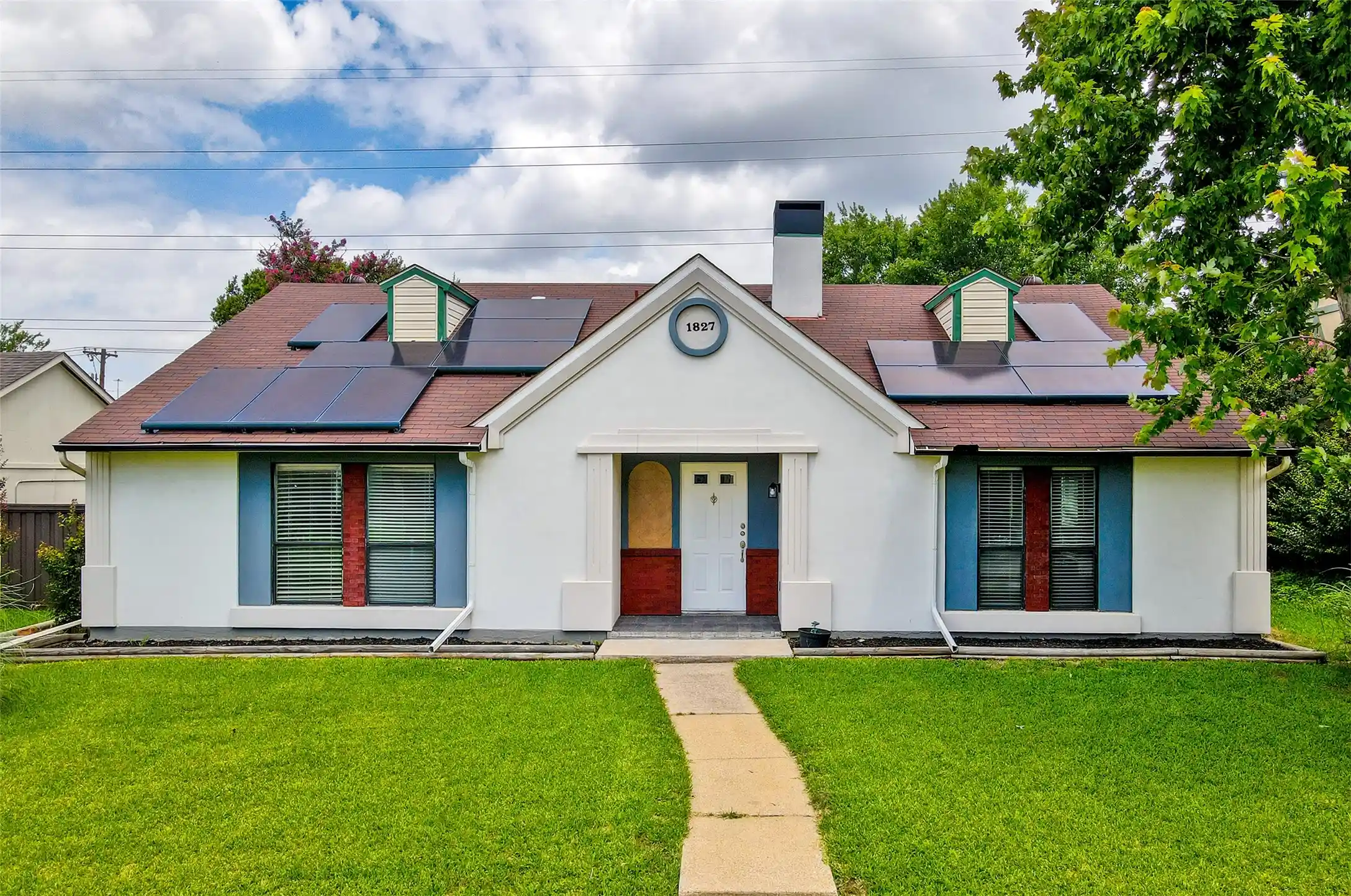 Photo 1 of Single family home for sale at 1827 Robert Jones Dr, Mesquite, TX 75150 | MLS# 21299051 | Listing updated on 2026-10-26