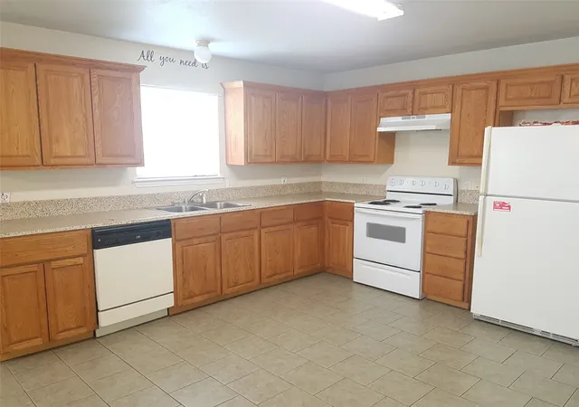Photo 4 of House for sale at 309 S Blue Jay Ct, Weatherford, TX 76088 | MLS# 21299059 | Listing updated on 2026-08-22