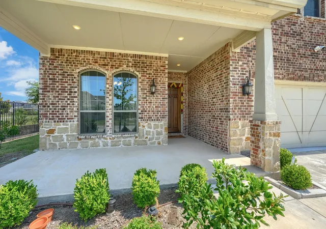 Photo 3 of Single family home for sale at 16800 Garden Dr, Celina, TX 75009 | MLS# 21297952 | Listing updated on 2026-08-18