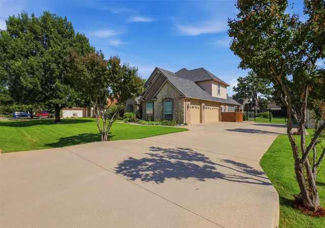 2nd image of 109 Palomino, Shady Shores, TX 76208 | MLS# 21299139