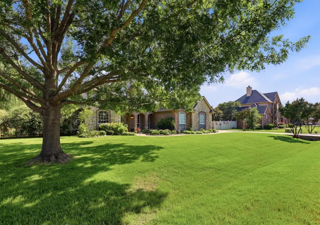 3rd image of 109 Palomino, Shady Shores, TX 76208 | MLS# 21299139