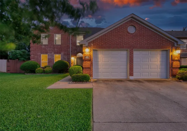 Homes for sale in Plano, TX | 4012 Oxlea Dr, Plano, TX 75024 | MLS# 21293937