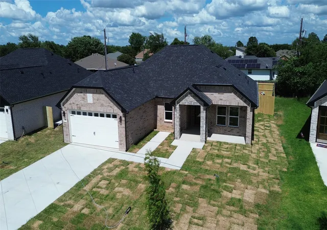 Homes for sale in Gun Barrel City, TX | 306 Backlash Dr, Gun Barrel City, TX 75156 | MLS# 21298721