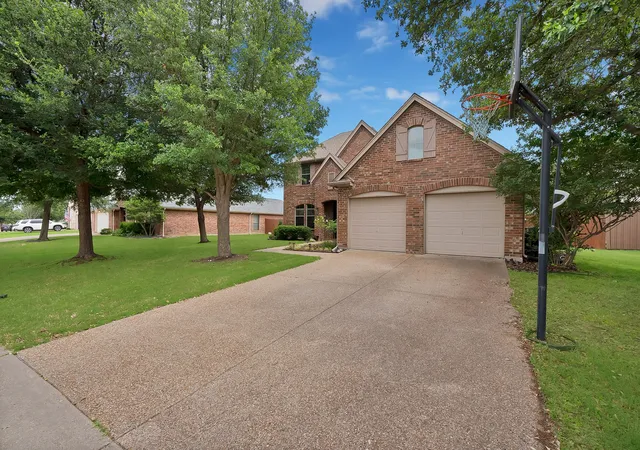 Homes for sale in Argyle, TX | 345 Creekside Trl, Argyle, TX 76226 | MLS# 21298677
