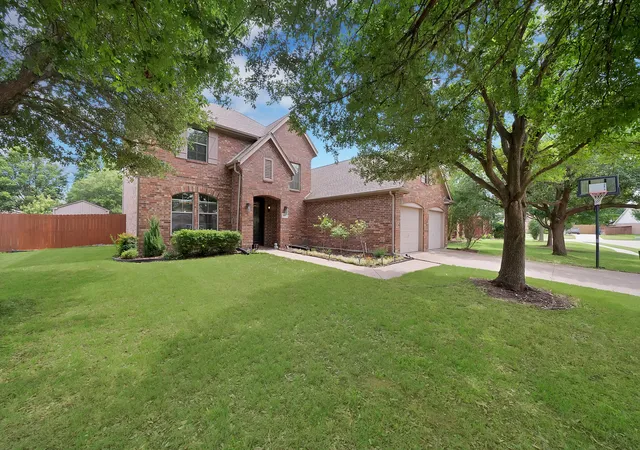 Homes for sale in Argyle, TX | 345 Creekside Trl, Argyle, TX 76226 | MLS# 21298677