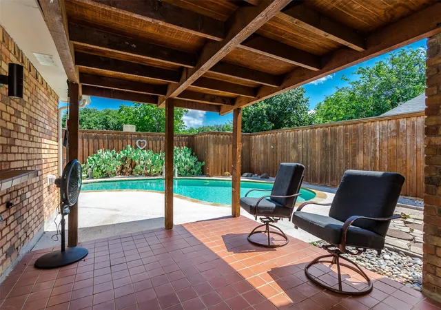 Photo 3 of Sale Pending at 5009 Middleton Cir, The Colony, TX 75056 | MLS# 21298450 | Listing updated on 2026-08-22