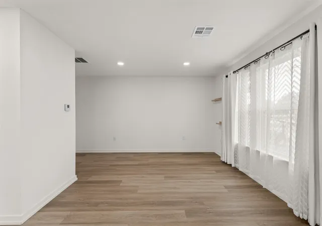 Photo 4 of House for sale at 700 Hines Ave, Waco, TX 76706 | MLS# 21298961 | Listing updated on 2026-08-22