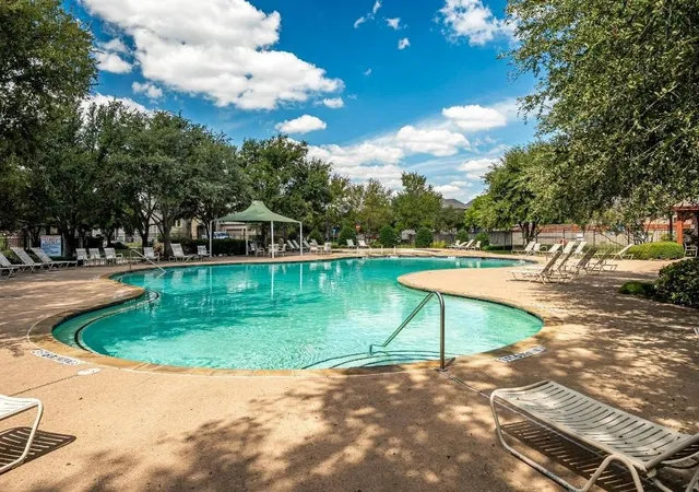 Photo 2 of Sale Pending at 2013 Fairway Bend Dr, Wylie, TX 75098 | MLS# 21299304 | Listing updated on 2026-09-18