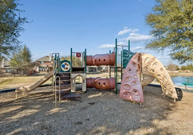 Photo 3 of Sale Pending at 2013 Fairway Bend Dr, Wylie, TX 75098 | MLS# 21299304 | Listing updated on 2026-09-18