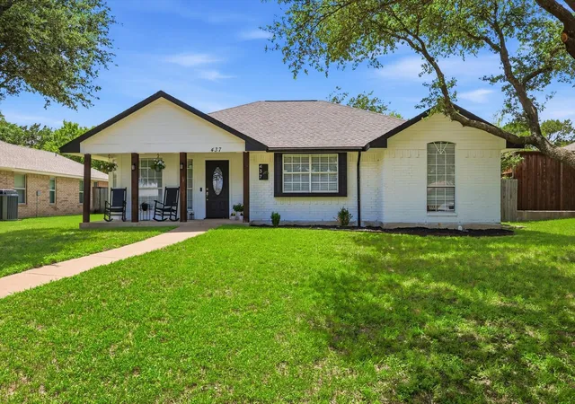 Homes for sale in Cedar Hill, TX | 437 Bradshaw St, Cedar Hill, TX 75104 | MLS# 21298764