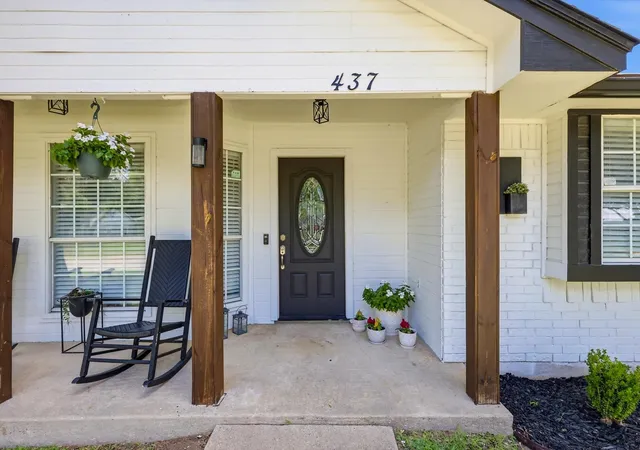 Homes for sale in Cedar Hill, TX | 437 Bradshaw St, Cedar Hill, TX 75104 | MLS# 21298764
