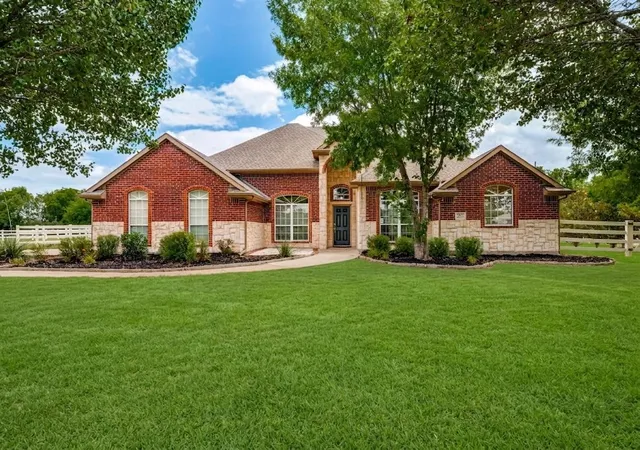 Homes for sale in Lucas, TX | 920 Hamilton Dr, Lucas, TX 75002 | MLS# 21295958